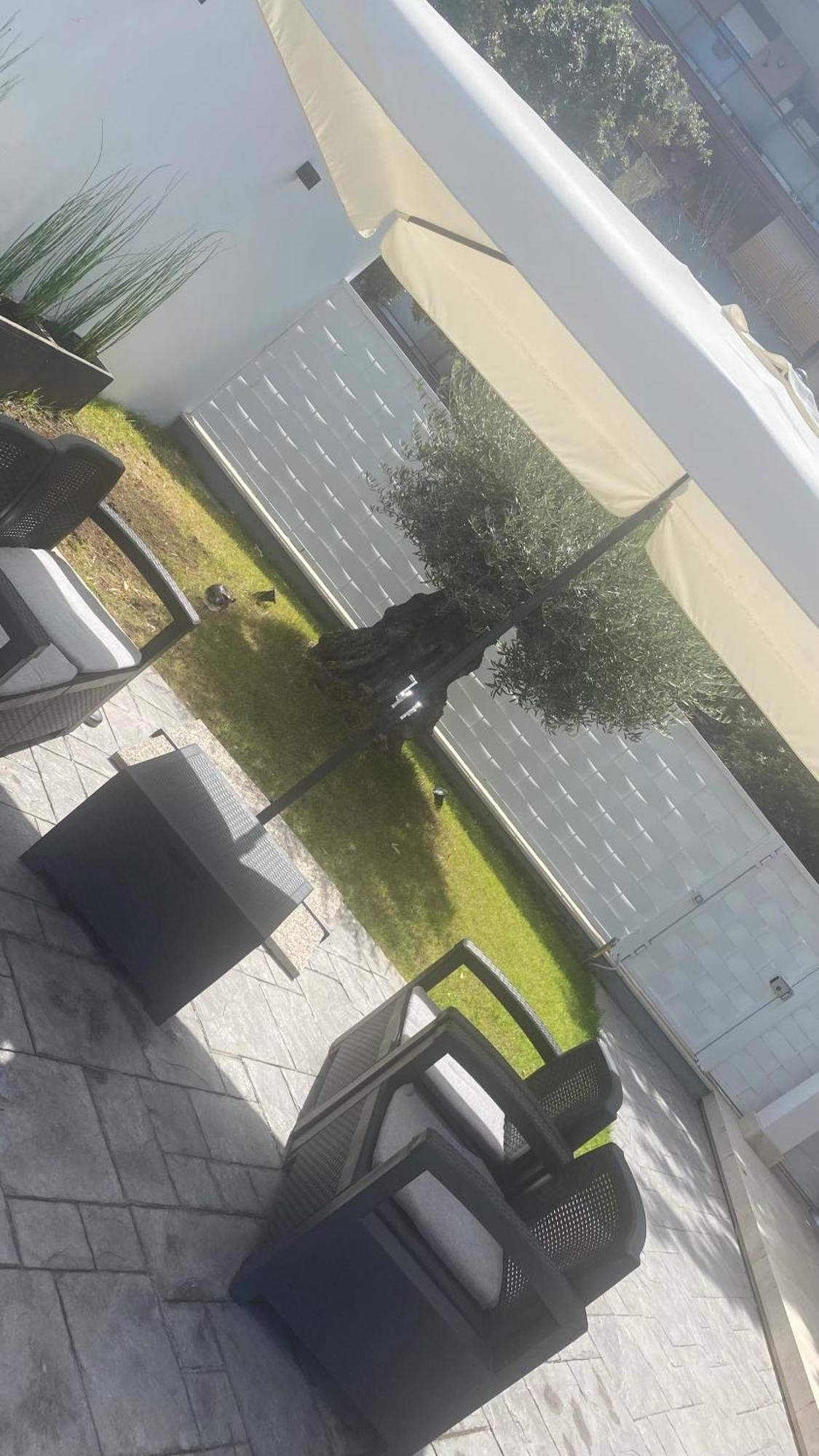 Grey House Guest House Luxury Latina Exteriér fotografie